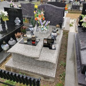 Nagrobek Granitowy Brąz Królewski