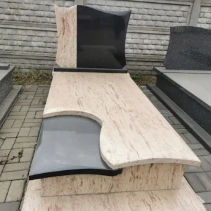 Nagrobek granitowy - Pojedyńczy - Madura gold + czerń - Realizacja Będzin